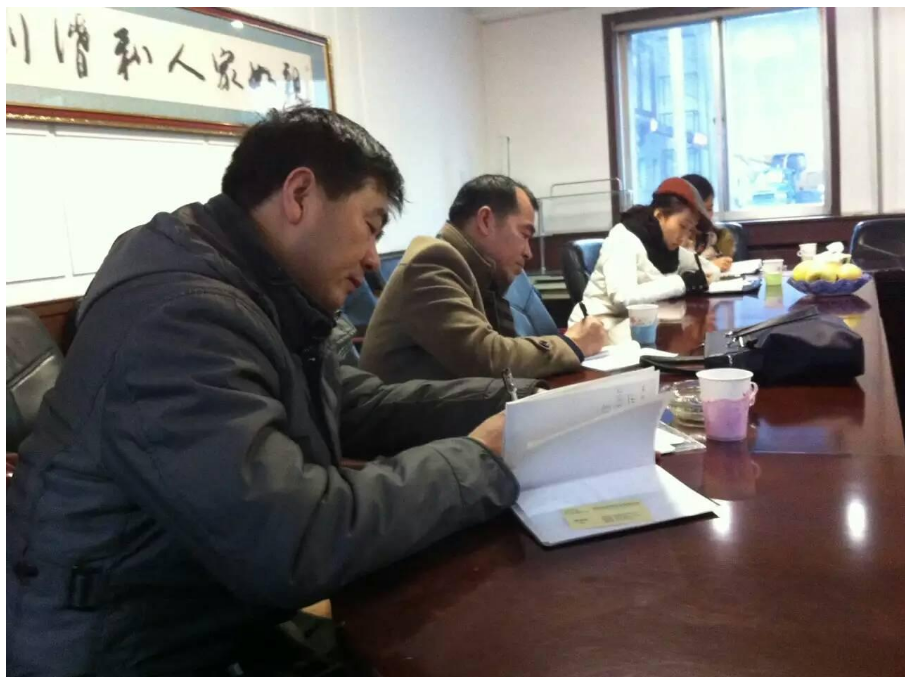 沈阳市农委、苏家屯区粮食局领导到辽宁虫虫漫画
农业虫虫漫画有限公司考察指导工作